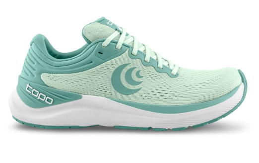Courez Librement avec les Chaussures Topo Athletic pour une Aventure Naturelle
